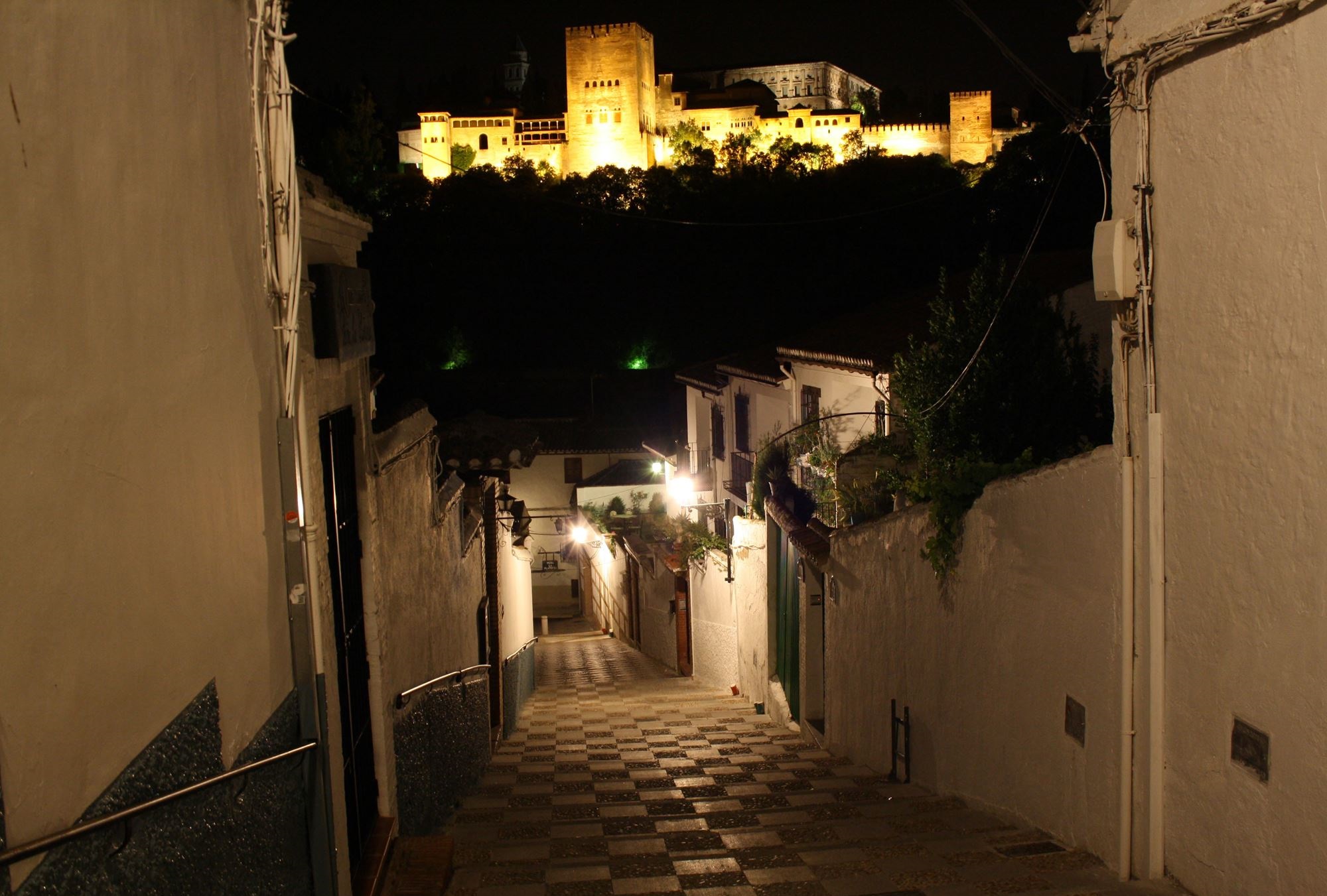 booking guided visits Twilight in Albayzin and Gypsy Sacromonte Granada